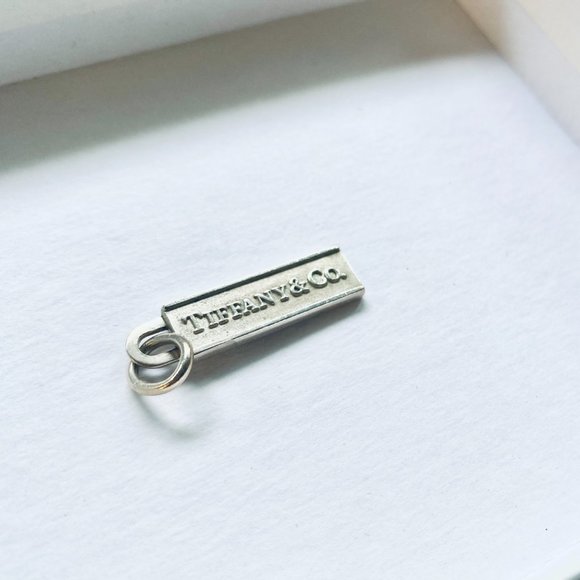 Tiffany & Co Sterling Silver Pendant Charm for Necklace or Bracelet - Picture 3 of 8